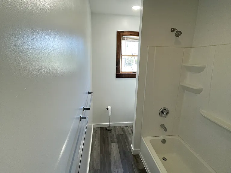 231 E State St #2 — Photo 9