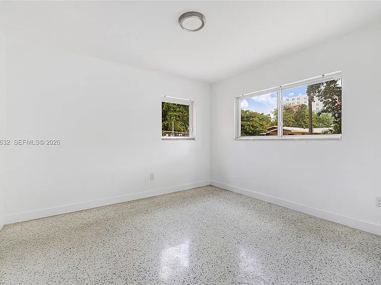 1202 NW 34th St #1200 — Photo 9