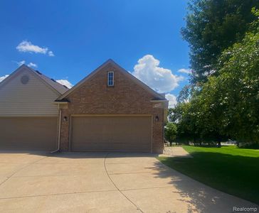 34262 Birchway Cir, Sterling Heights, MI, 48312