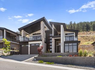 683 Deans Dr, Kelowna, BC V1P 1A1