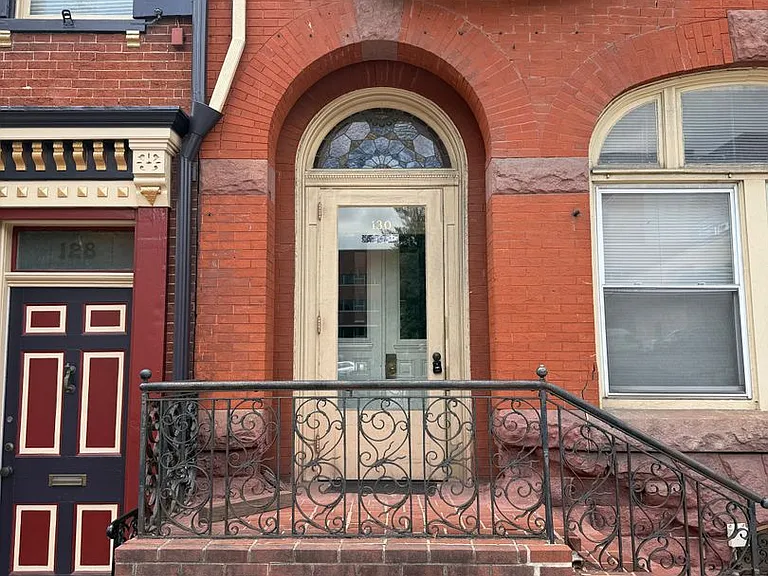 130-132 N Prince St — Photo 3