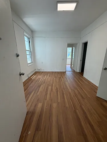 78 Maple St Photo 1