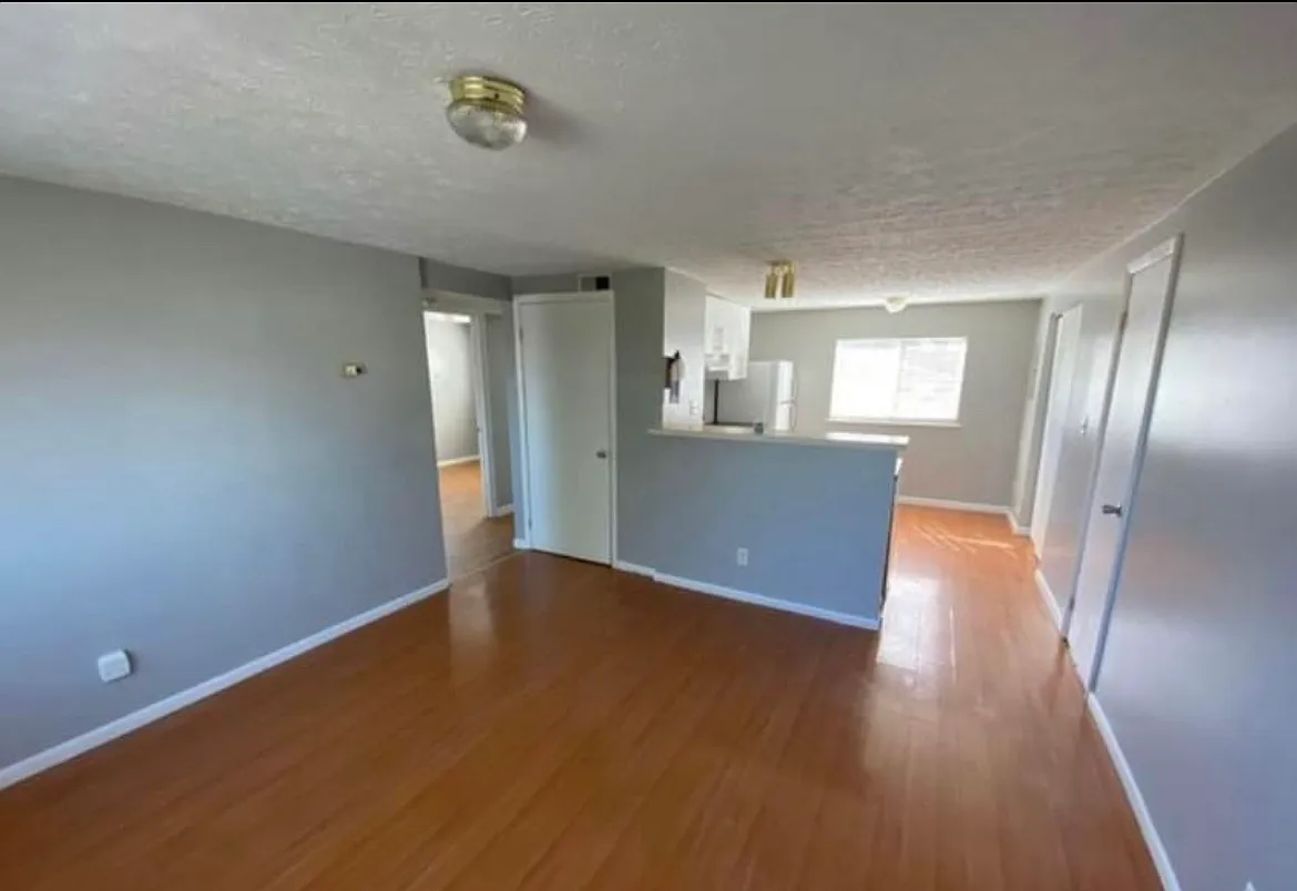 2 bed, 810 sqft, $1,000 — Photo 1