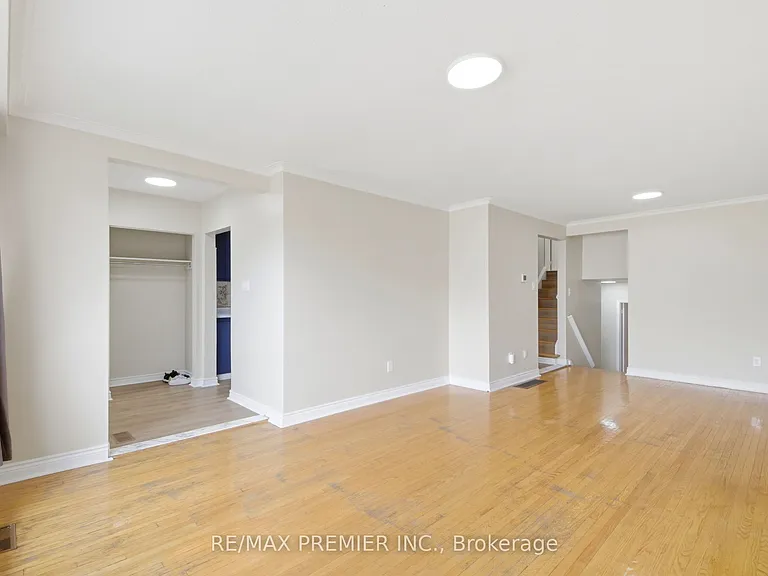 55 Plunkett Rd — Photo 7