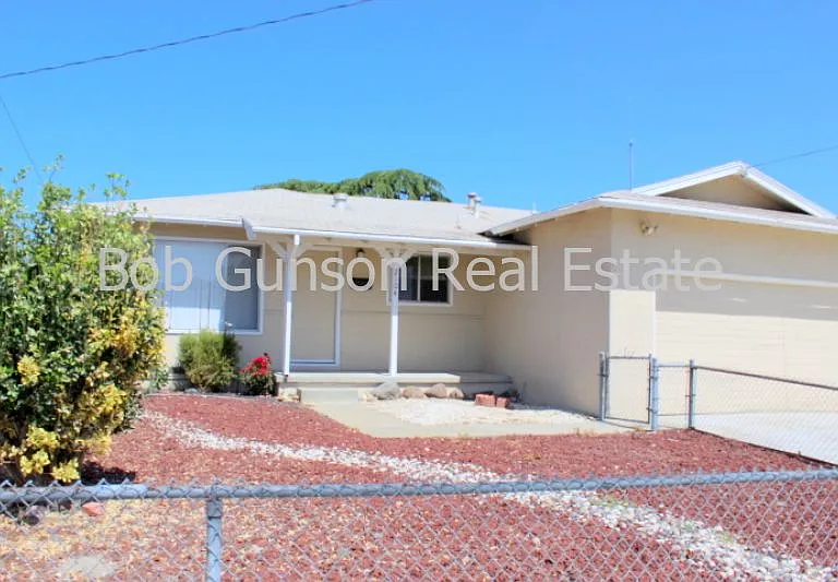 2104 Field St — Photo 1