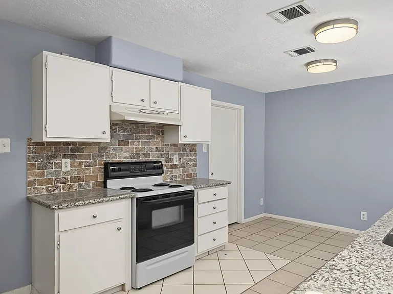 123 Asheboro Dr — Photo 10