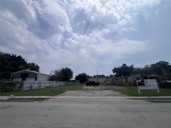 720 W 24th St, Houston, TX 77008