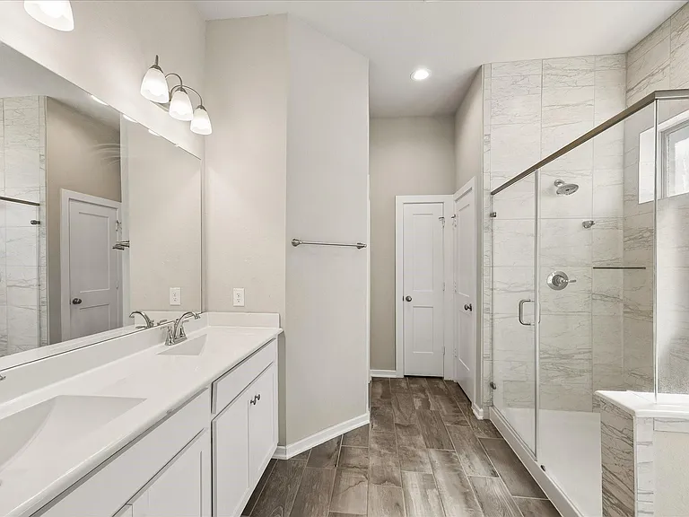 7043 Coneflower Creek Ct — Photo 10