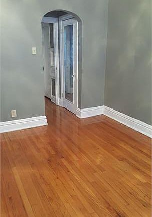 3rd image of 3860 Bamberger Ave APT 2N