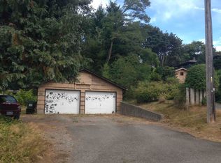 2703 NE 98th St, Seattle, WA 98115