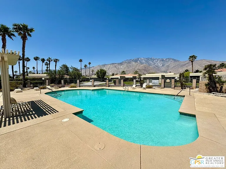 1533 S Sunflower Ct — Photo 9