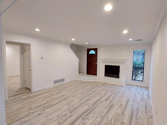 A pleasant living room