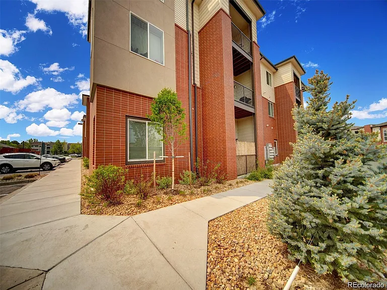 14351 E Tennessee Ave #201 — Photo 6