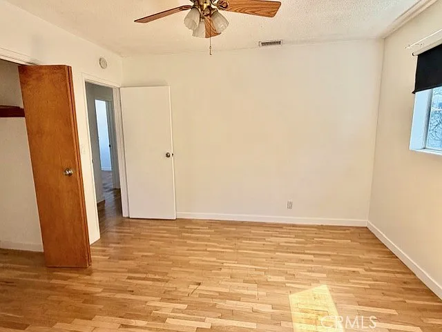 964 W 2nd St — Photo 19