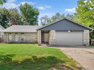 825 W Boston St, Broken Arrow, OK 74012