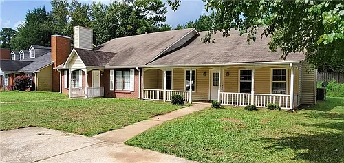 2622 Country Trce SE Photo 1