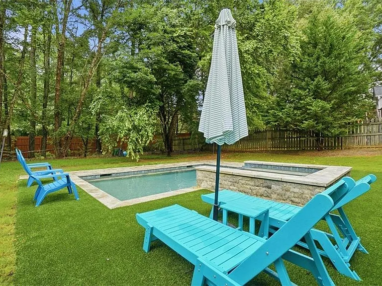 2785 Shoemaker Ln — Photo 3