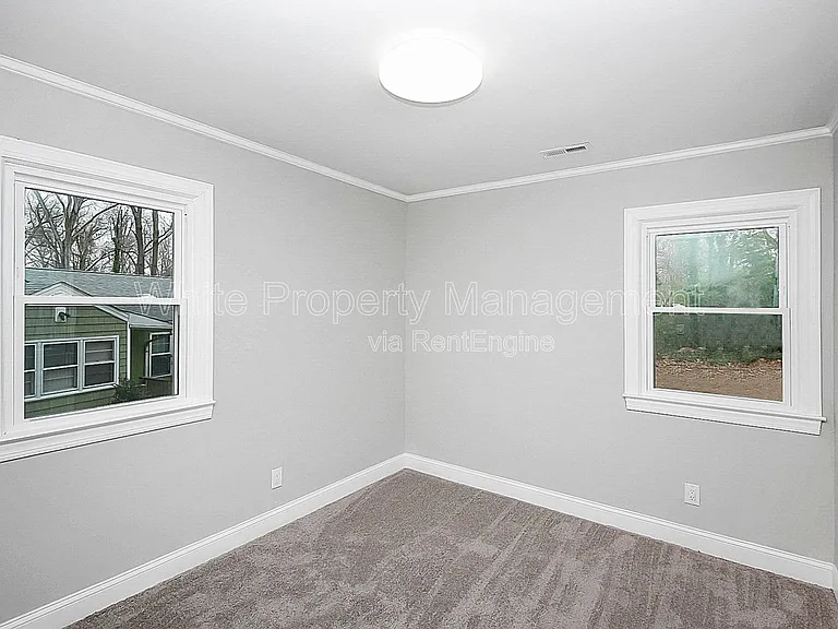 604 Westwood Cir — Photo 19