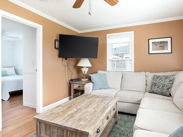 63 Sand Hill Cove Rd — Photo 9