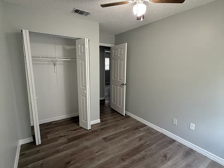 4720 E Linebaugh Ave — Photo 24