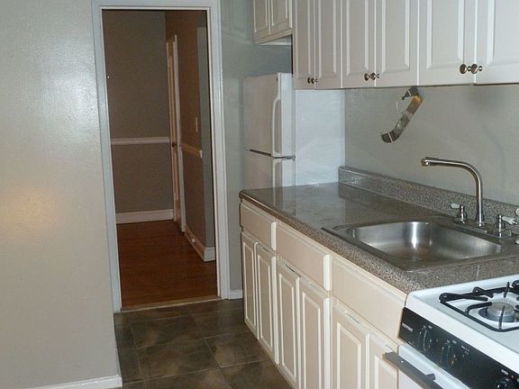 5th image of 246 E 46th St #3HF