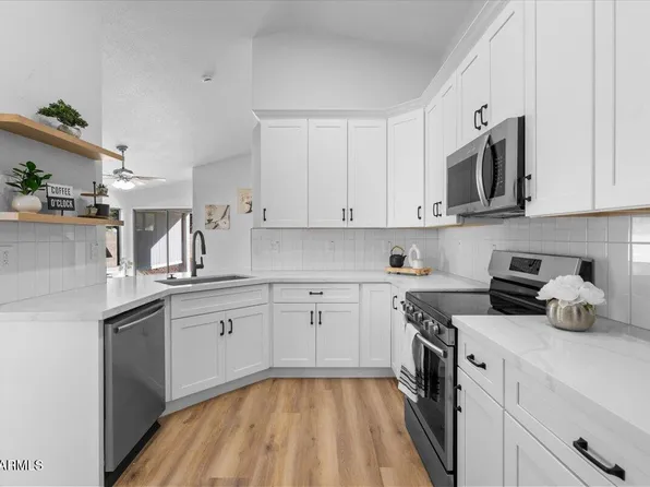 5771 W SELDON Lane, Glendale, AZ 85302