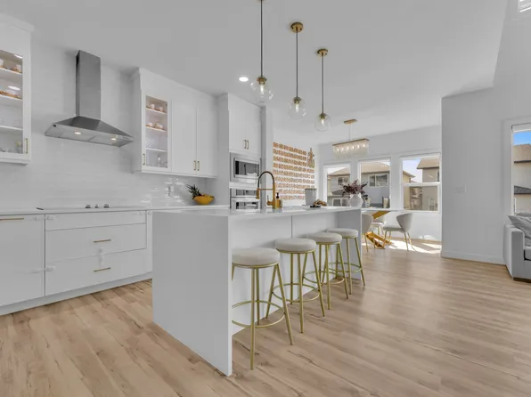 7815 174th Ave NW, Edmonton, AB T5Z 0P1