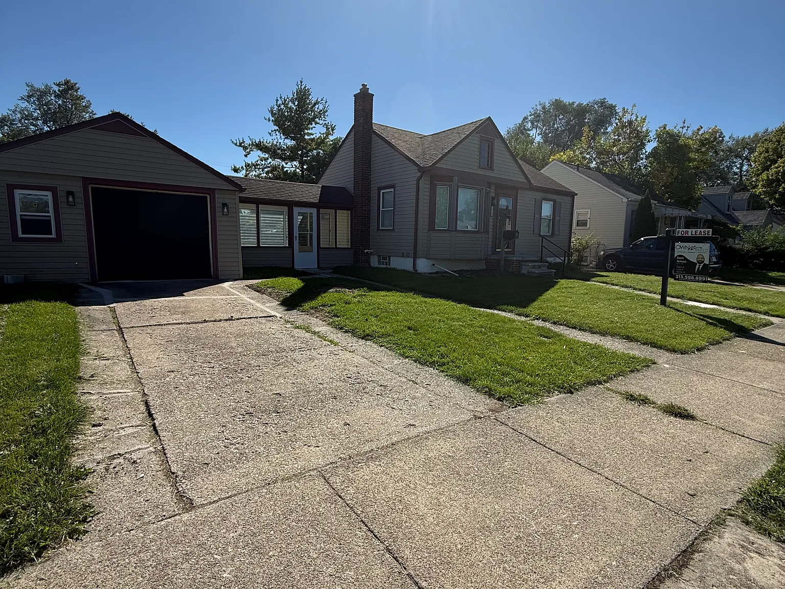 2 bed, 700 sqft, $1,600 — Photo 2