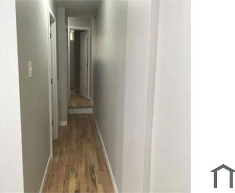 3rd image of 701 E Clearfield St #1F