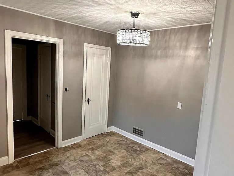3411 Daytona Ave #2 — Photo 22