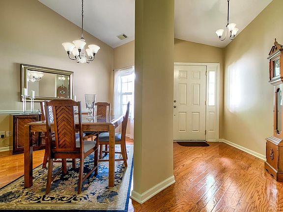 4th image of 3161 Winberry Dr