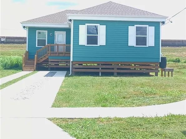 6307 Pauline Dr, New Orleans, LA 70126