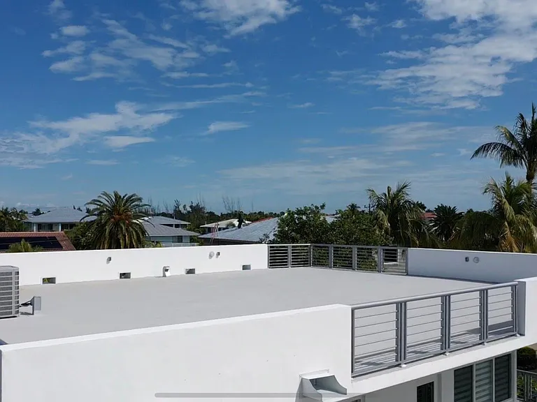 229 W Seaview Cir — Photo 18