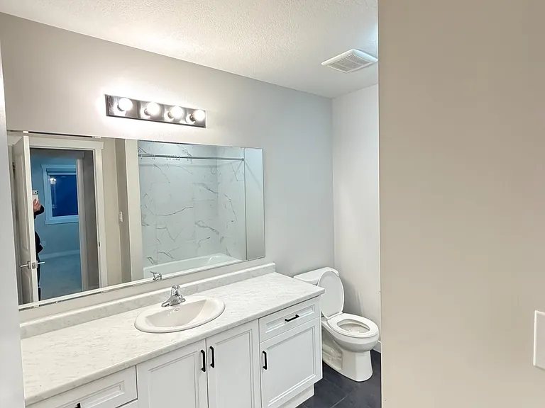 160 Stanley St #4 — Photo 14