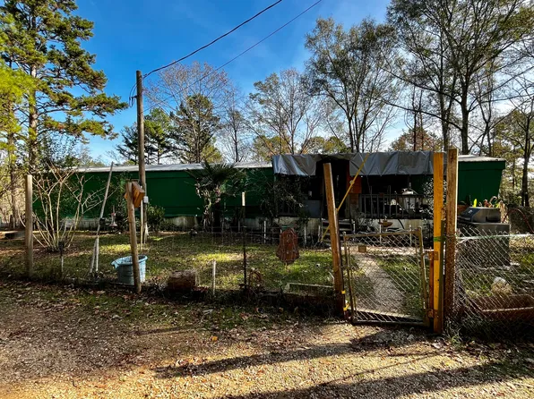 79 Pearl Hodge Rd, Laurel, MS 39443