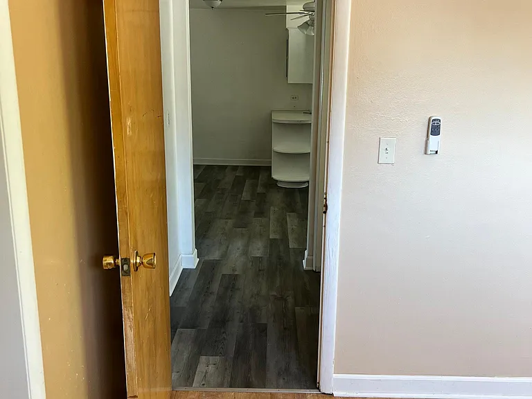 9437 Burlington Ave #3 — Photo 13
