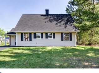 53 Midfield Ln, Willingboro, NJ 08046