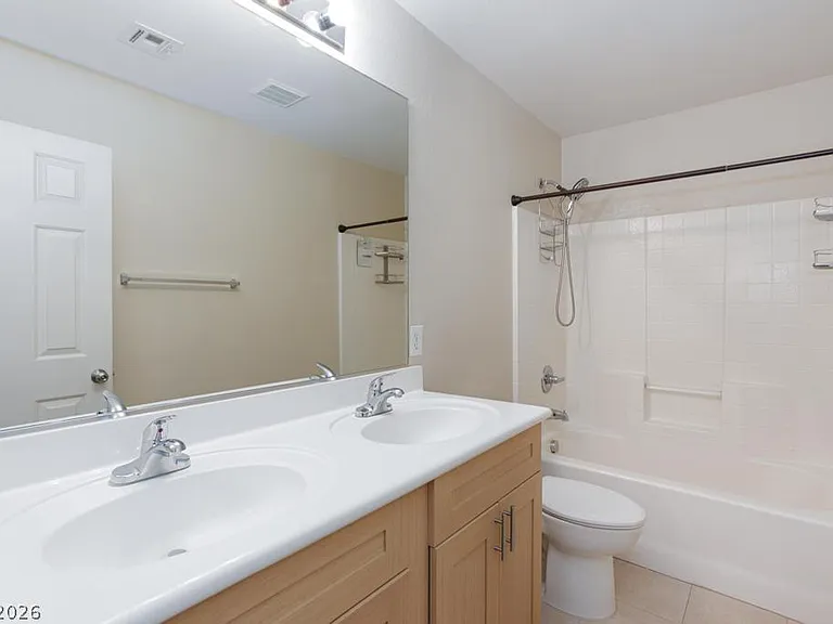 944 Douglas Flat Pl — Photo 15