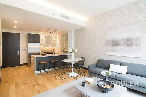 Rented by Fiddler Realty | media 73