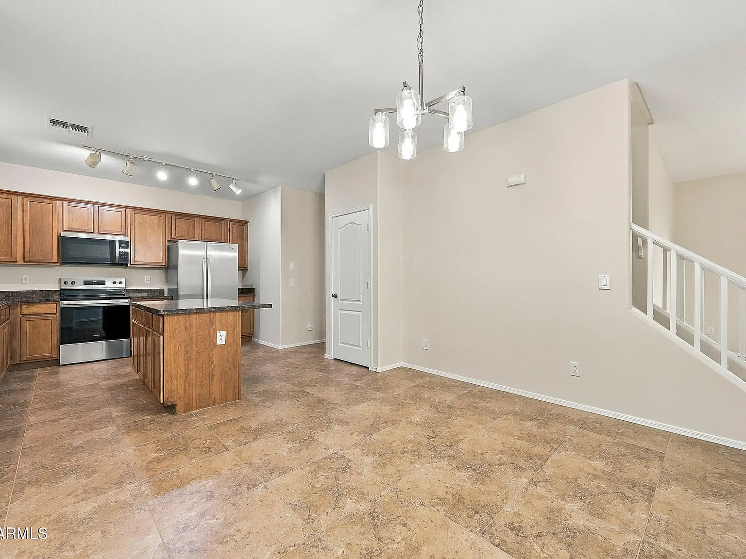3 bed, 2.5 bath, 1418 sqft, $2,150 — Photo 4