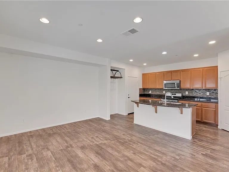15723 Parkhouse Dr #91 — Photo 6
