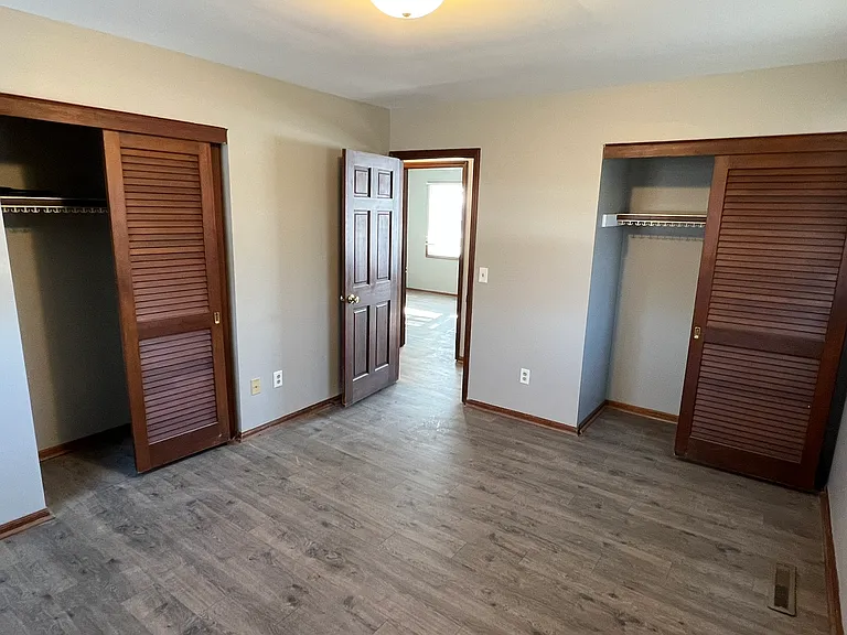 181 Chestnut St — Photo 17