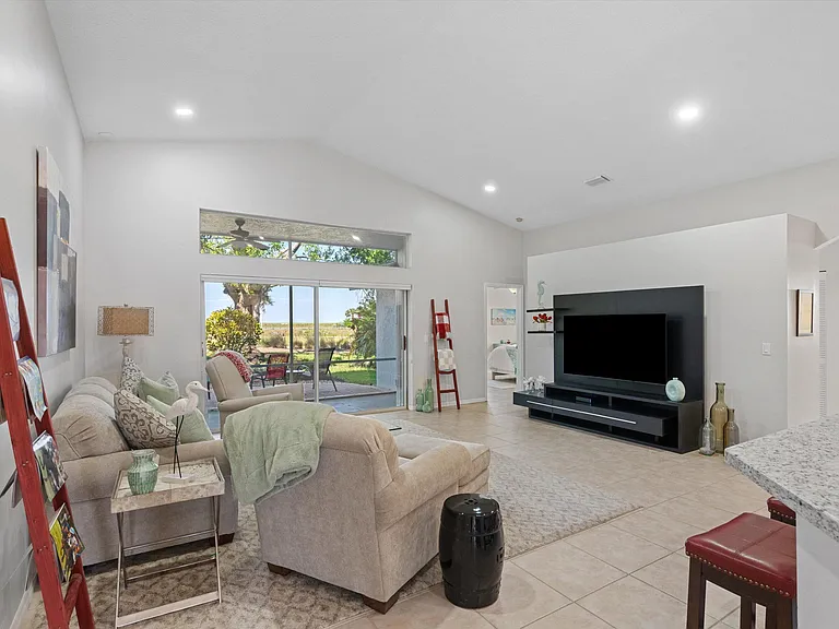 1871 Corsica Dr — Photo 13
