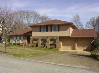 1513 Ridge Point Rd, Hixson, TN 37343