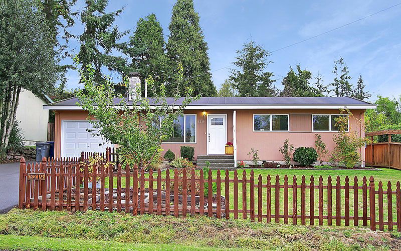 1st image of 3219 176th St SW