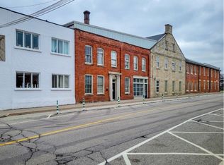 102-64 Hatt St #102, Hamilton, ON