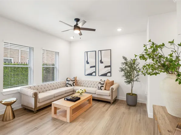 11619 Waldemar Dr, Houston, TX 77077