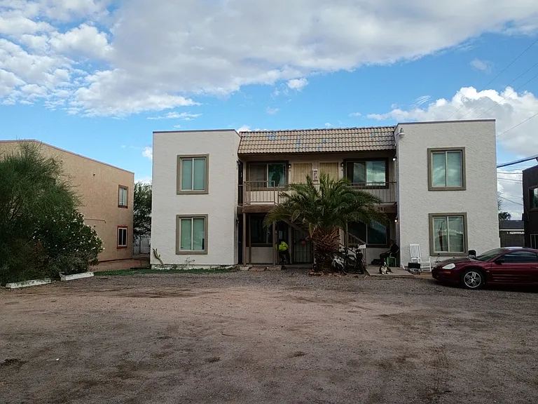 151 N Palo Verde Dr #7 — Photo 1