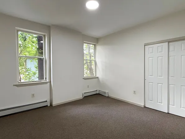 698-700 Broad St / Jess Properties, LLC, 698-700 Broad St #202, Hartford, CT 06106
