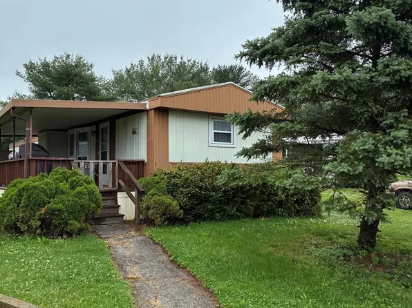 69 Alana Dr, York, PA 17402